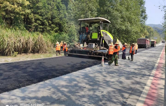 S223宜安路，油面攤鋪